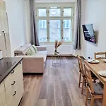 Modern Near Wenceslas Square פראג