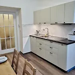 Modern Near Wenceslas Square דירה פראג